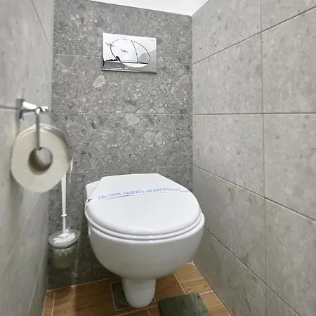 Vanimi Lux Apartmani Kikinda Exterior foto