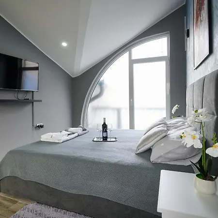 Vanimi Lux Apartmani Kikinda Exterior foto